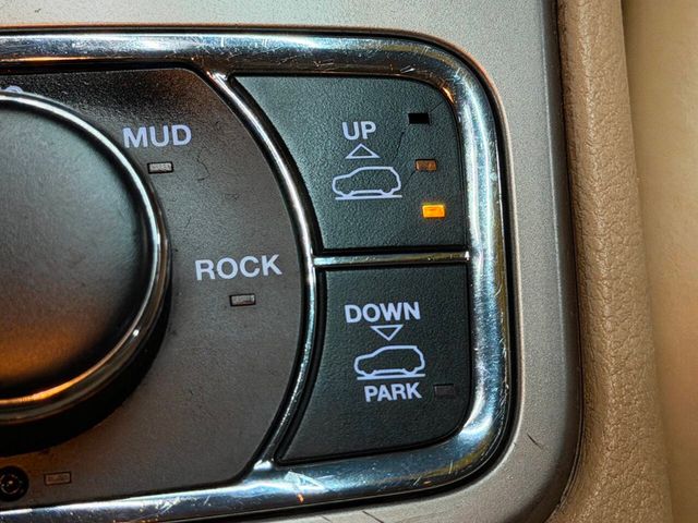 2018 Jeep Grand Cherokee Overland 4x4 - 22993953 - 50