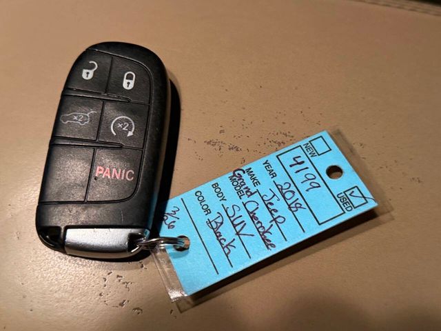 2018 Jeep Grand Cherokee Overland 4x4 - 22993953 - 57