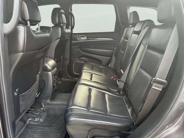 2018 Jeep Grand Cherokee Overland 4x4 - 23057768 - 11