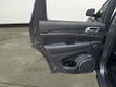 2018 Jeep Grand Cherokee Overland 4x4 - 23057768 - 12