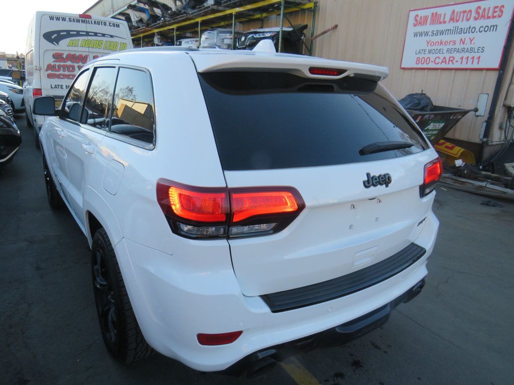 2018 Jeep Grand Cherokee SRT8 photo 3