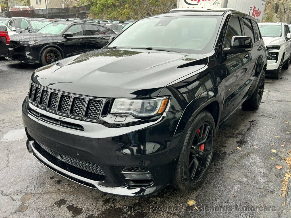 2018 Jeep Grand Cherokee SRT 4x4 - 23094570 - 4