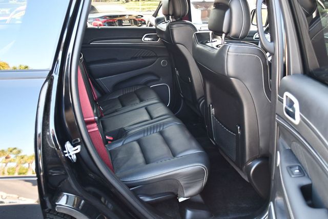 2018 Jeep Grand Cherokee SRT 4x4 SUV W/Signature Leather Package & High Performance Audio - 23023653 - 17