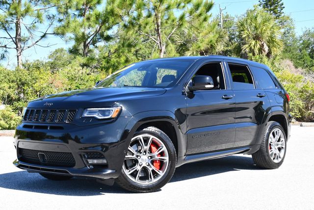 2018 Jeep Grand Cherokee SRT 4x4 SUV W/Signature Leather Package & High Performance Audio - 23023653 - 20