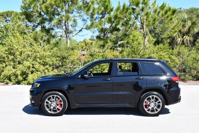2018 Jeep Grand Cherokee SRT 4x4 SUV W/Signature Leather Package & High Performance Audio - 23023653 - 23