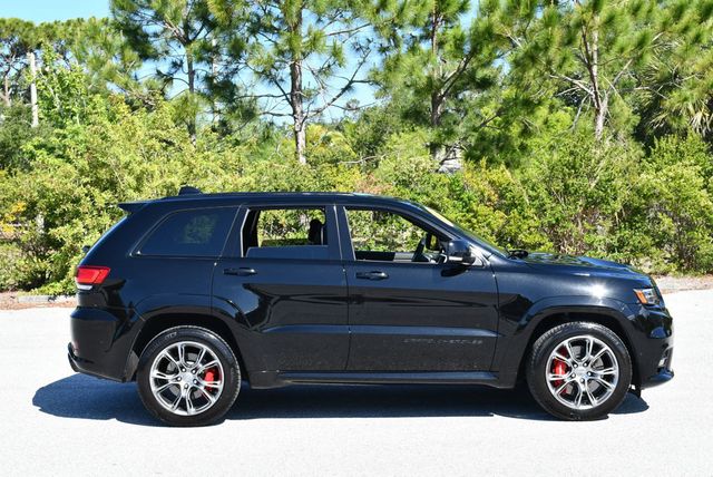 2018 Jeep Grand Cherokee SRT 4x4 SUV W/Signature Leather Package & High Performance Audio - 23023653 - 29