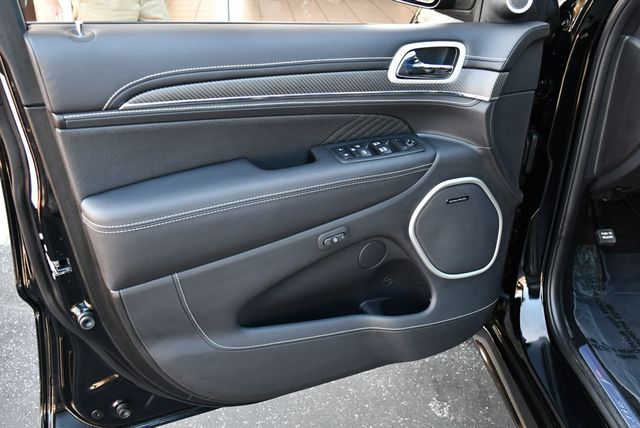 2018 Jeep Grand Cherokee SRT 4x4 SUV W/Signature Leather Package & High Performance Audio - 23023653 - 37