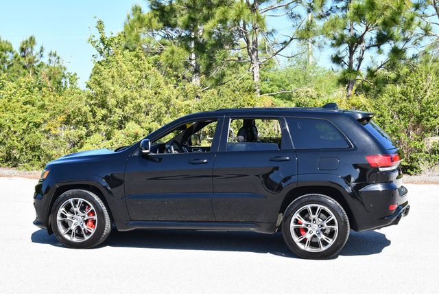2018 Jeep Grand Cherokee SRT 4x4 SUV W/Signature Leather Package & High Performance Audio - 23023653 - 3