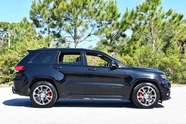 2018 Jeep Grand Cherokee SRT 4x4 SUV W/Signature Leather Package & High Performance Audio - 23023653 - 6