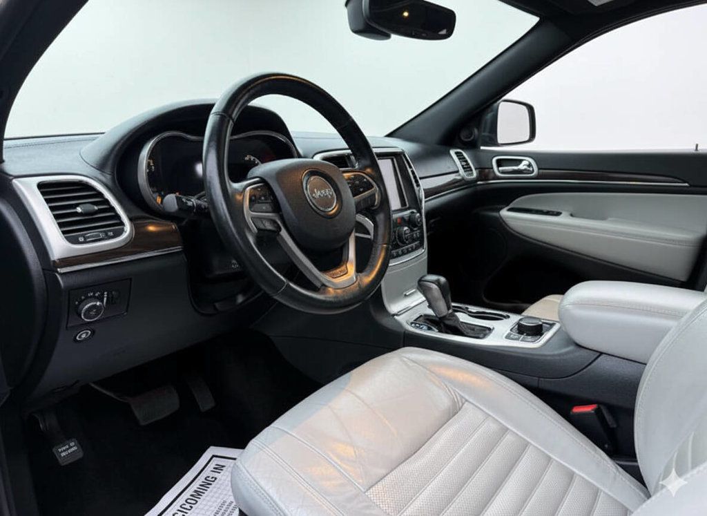 2018 Jeep Grand Cherokee Sterling Edition 2018 - Luxury, Tech, & Adventure Combined - 22943139 - 10