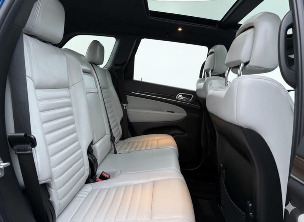 2018 Jeep Grand Cherokee Sterling Edition 2018 - Luxury, Tech, & Adventure Combined - 22943139 - 14