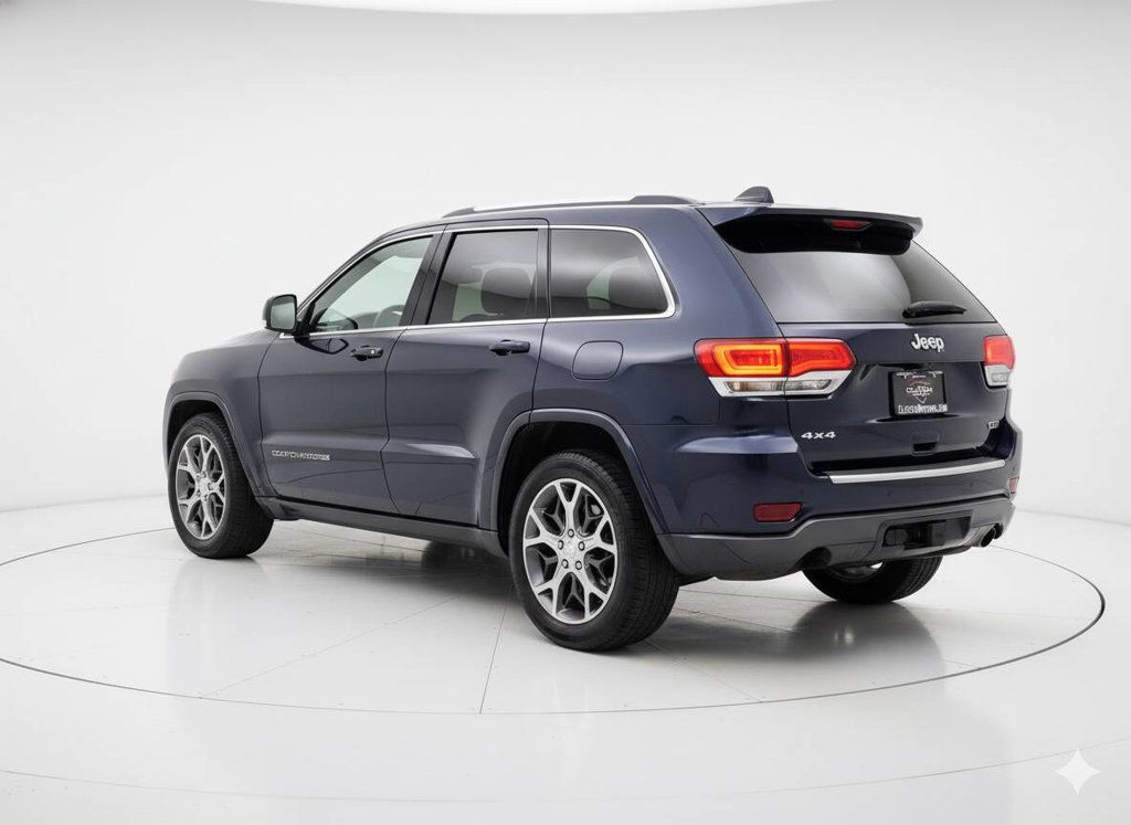 2018 Jeep Grand Cherokee Sterling Edition 2018 - Luxury, Tech, & Adventure Combined - 22943139 - 6