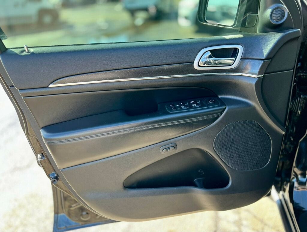 2018 Jeep Grand Cherokee Sterling Edition 4x4 - 22974172 - 12