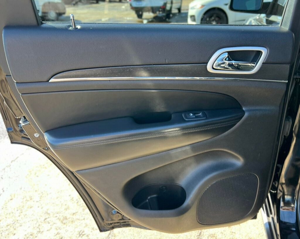 2018 Jeep Grand Cherokee Sterling Edition 4x4 - 22974172 - 16