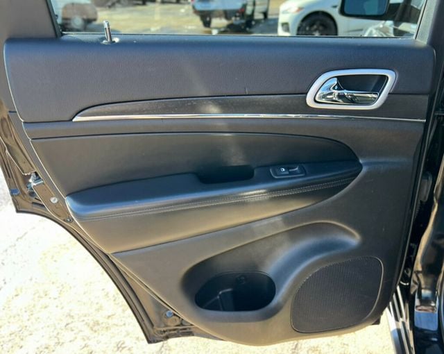 2018 Jeep Grand Cherokee Sterling Edition 4x4 - 22974172 - 16