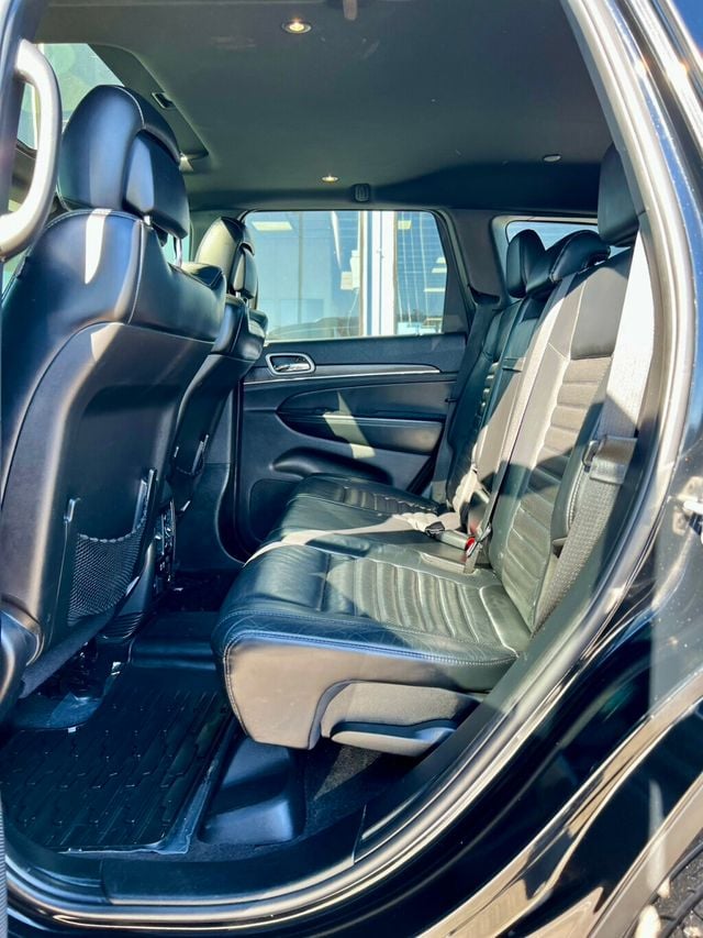 2018 Jeep Grand Cherokee Sterling Edition 4x4 - 22974172 - 17