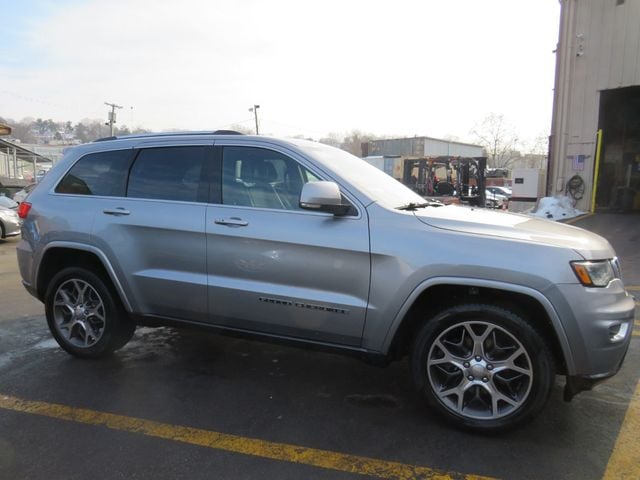 2018 Jeep Grand Cherokee Sterling Edition 4x4 (Clear Title) - 22989173 - 3