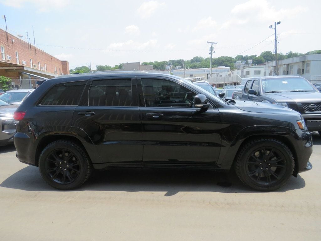 2018 Jeep Grand Cherokee Trackhawk photo 4