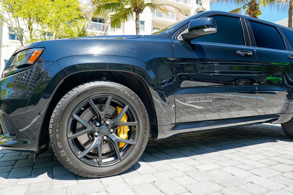 2018 Jeep Grand Cherokee Trackhawk 4x4 - 23001530 - 11