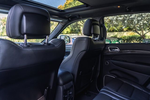 2018 Jeep Grand Cherokee Trackhawk 4x4 - 22989138 - 19