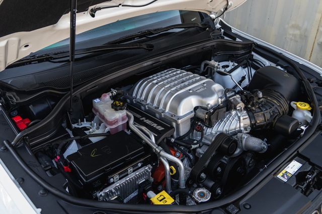 2018 Jeep Grand Cherokee Trackhawk 4x4 - 22989138 - 30