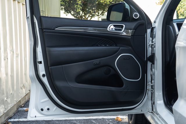 2018 Jeep Grand Cherokee Trackhawk 4x4 - 22989138 - 33