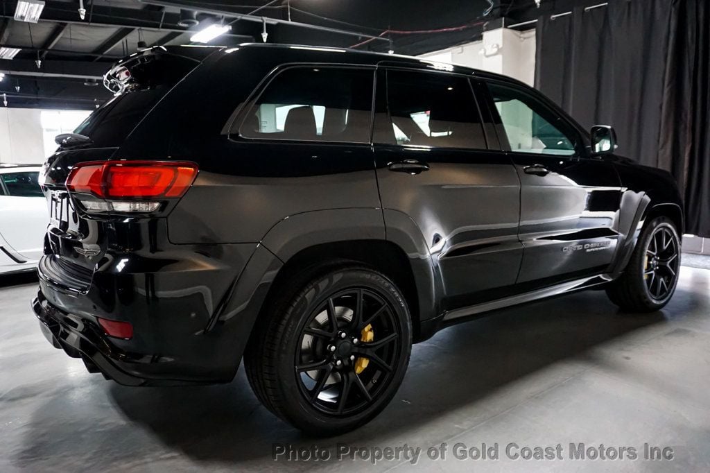 2018 Jeep Grand Cherokee *Trackhawk* *Black/Black* *Pano-Roof* *Laguna Interior* - 22766883 - 30