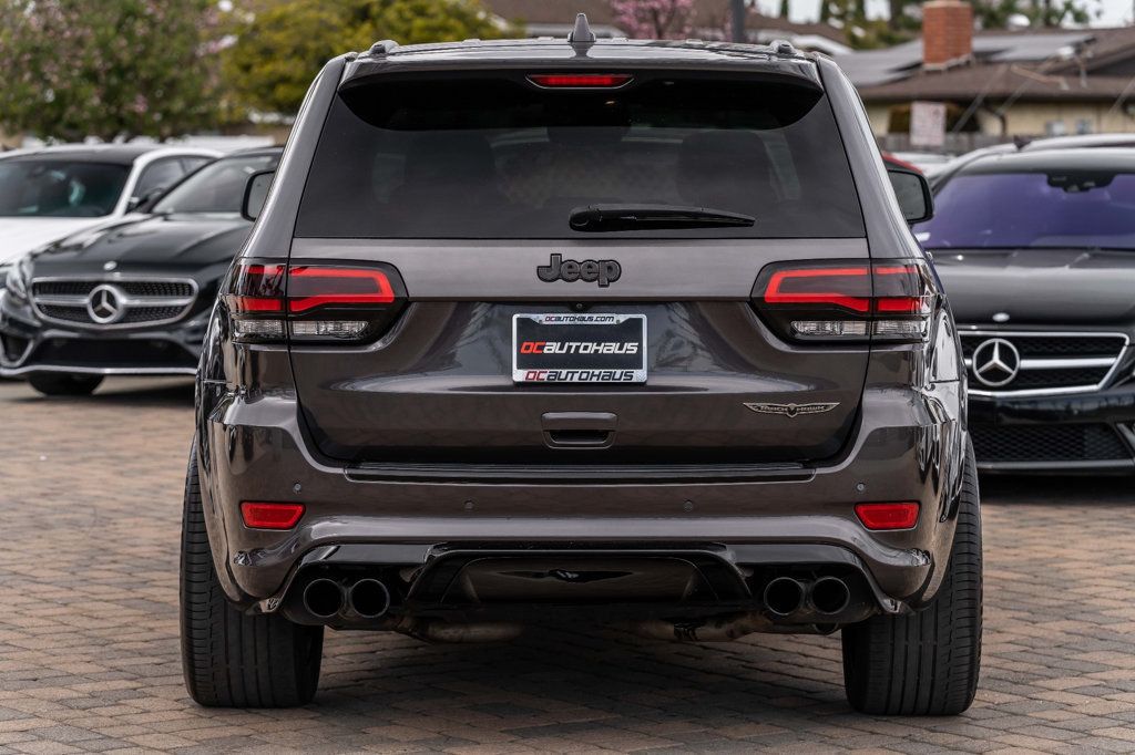 2018 Jeep Grand Cherokee TRACKHAWK, SIGNATURE LEATHER INTERIOR - 22360460 - 10