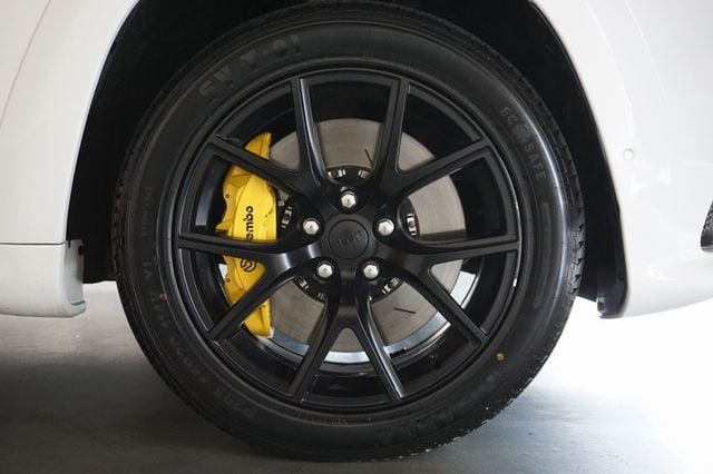 2018 Jeep Grand Cherokee *Trackhawk* *Supercharged* *All Stock* *No Mods* - 22900564 - 46