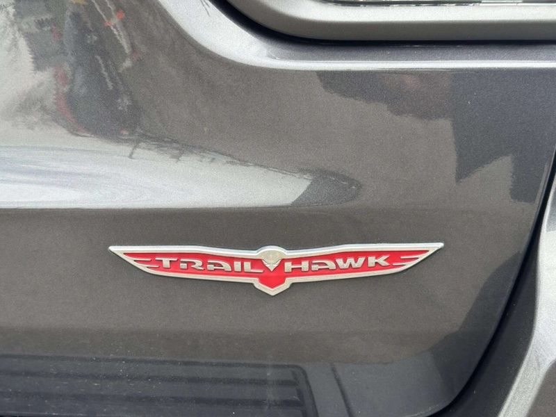 2018 Jeep Grand Cherokee Trailhawk 4x4 - 23006801 - 39