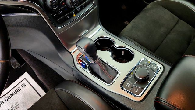 2018 Jeep Grand Cherokee Trailhawk 4x4 *Ltd Avail* w/ 5.7L HEMI V8 & Power Sunroof - 23084979 - 16