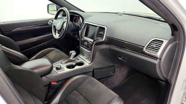 2018 Jeep Grand Cherokee Trailhawk 4x4 *Ltd Avail* w/ 5.7L HEMI V8 & Power Sunroof - 23084979 - 24