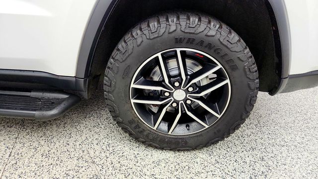 2018 Jeep Grand Cherokee Trailhawk 4x4 *Ltd Avail* w/ 5.7L HEMI V8 & Power Sunroof - 23084979 - 8