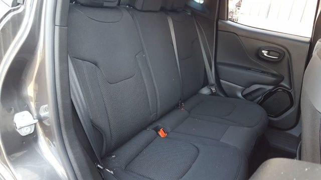 2018 Jeep Renegade Altitude 4x4 - 18569932 - 9