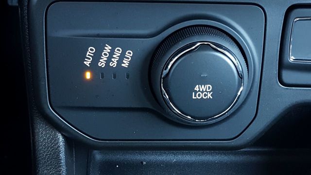 2018 Jeep Renegade Altitude 4x4 - 18569932 - 18