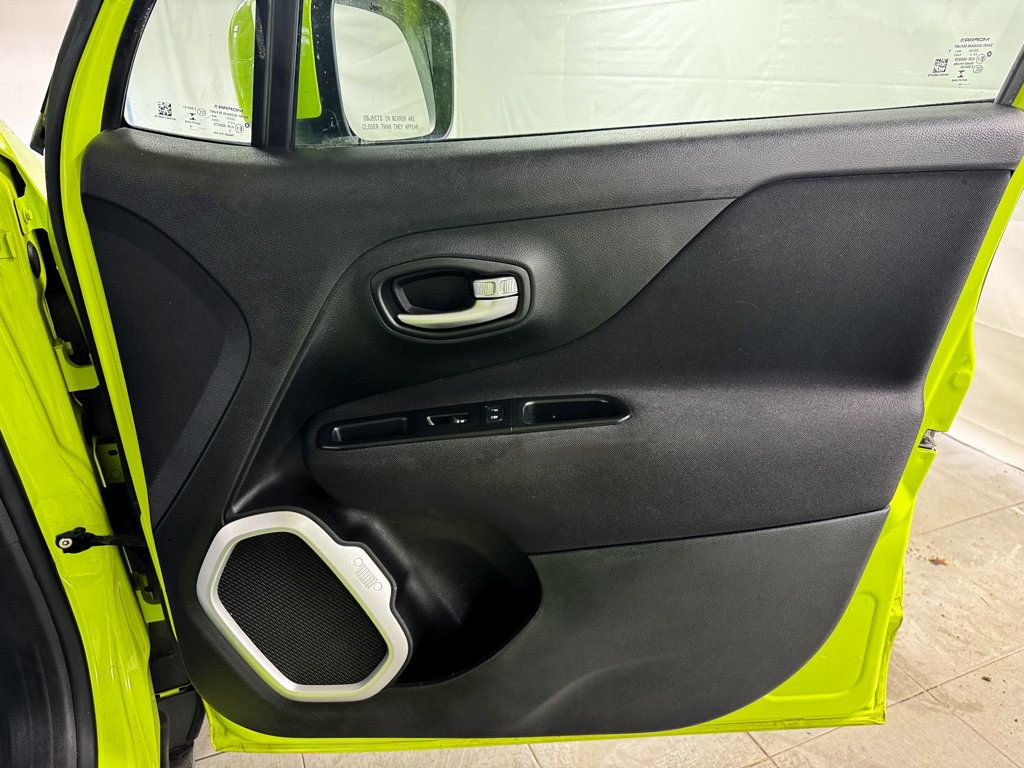 2018 Jeep Renegade LATITUDE - 23003610 - 16