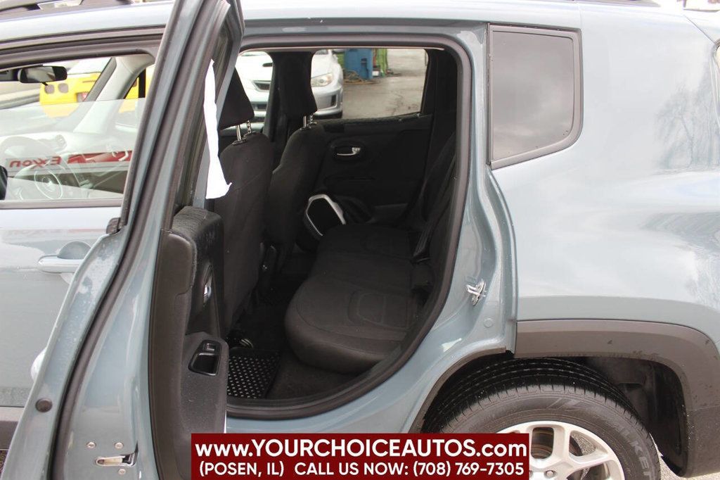 2018 Jeep Renegade Latitude 4x4 - 22714937 - 9