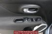 2018 Jeep Renegade Latitude 4x4 - 22714937 - 13