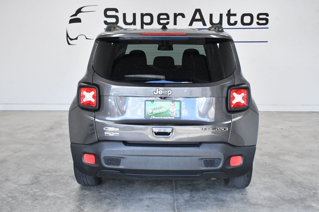 2018 Jeep Renegade Latitude FWD - 22958156 - 4