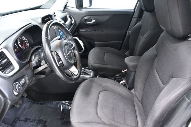 2018 Jeep Renegade Latitude FWD - 22958156 - 6