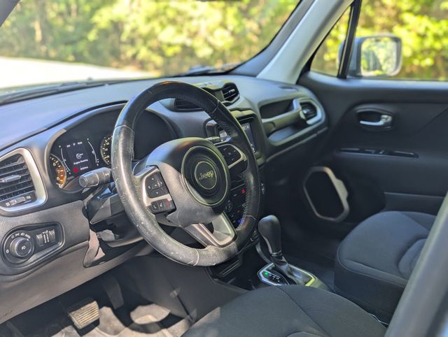 2018 Jeep Renegade Latitude FWD - 23035614 - 18