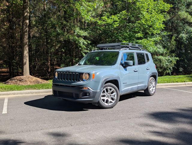 2018 Jeep Renegade Latitude FWD - 23035614 - 1