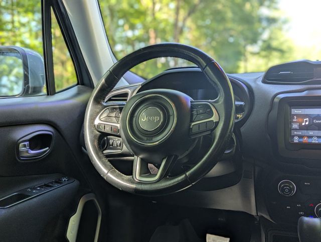 2018 Jeep Renegade Latitude FWD - 23035614 - 22