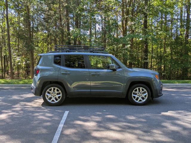 2018 Jeep Renegade Latitude FWD - 23035614 - 8