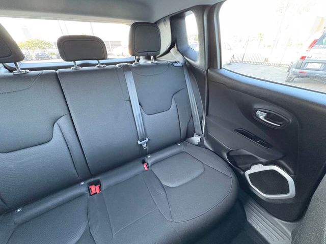 2018 Jeep Renegade Sport 4x4 - 22859463 - 18