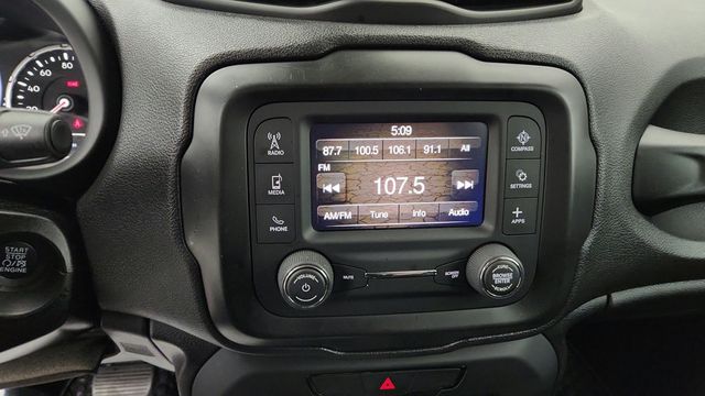 2018 Jeep Renegade Upland Edition 4x4 w/ My Sky Panels + Power & Air Group - 23032294 - 18
