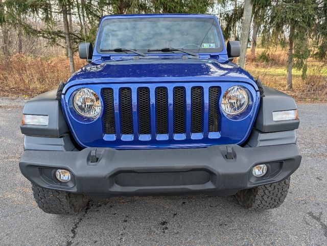 2018 Jeep Wrangler Loaded 2-Door JL 4x4 Convertible - 22949194 - 11