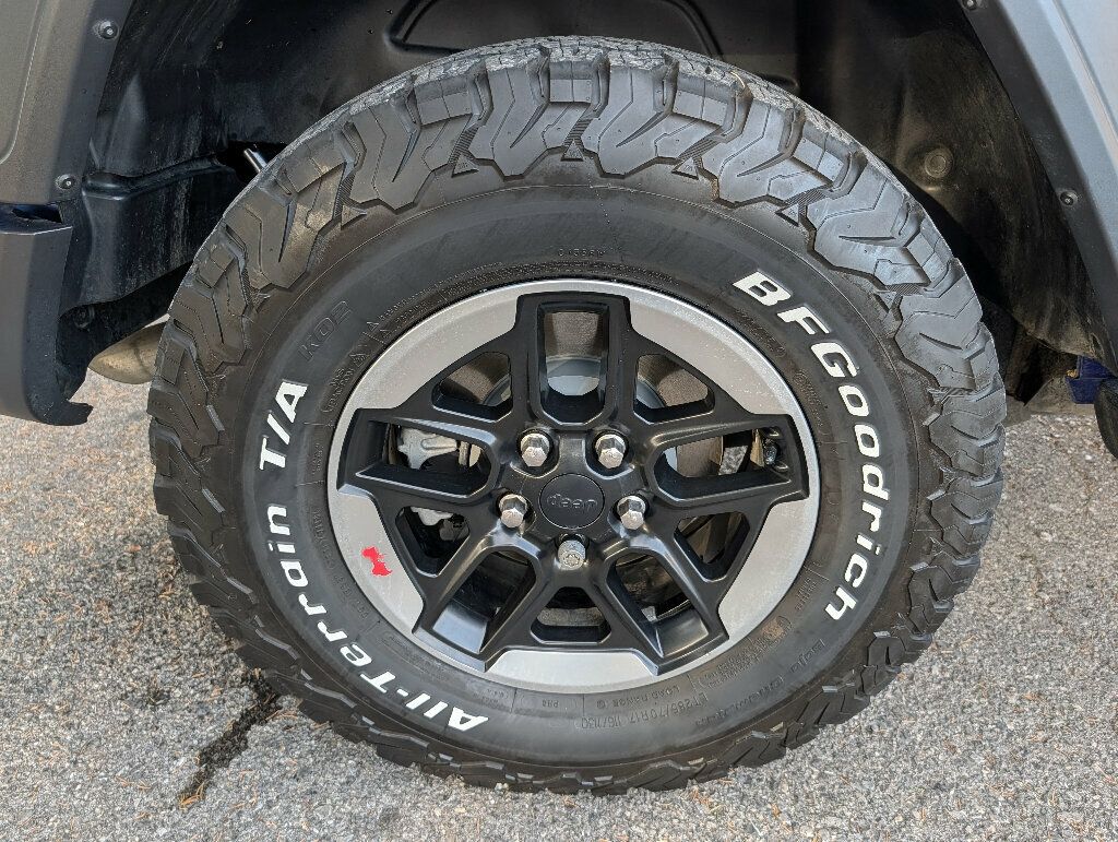 2018 Jeep Wrangler Loaded 2-Door JL 4x4 Convertible - 22949194 - 16