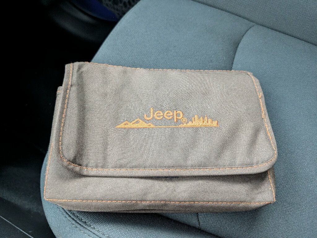 2018 Jeep Wrangler Loaded 2-Door JL 4x4 Convertible - 22949194 - 26