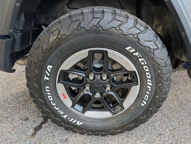 2018 Jeep Wrangler LOADED TWO DOOR - 22949194 - 16